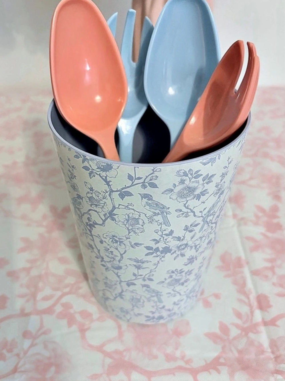 Floral Utensil Holder with Spoons in Blue & Pink new with tags